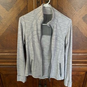 Lululemon Define jacket. Barely worn like new. Size 8, fitted with thumb holes